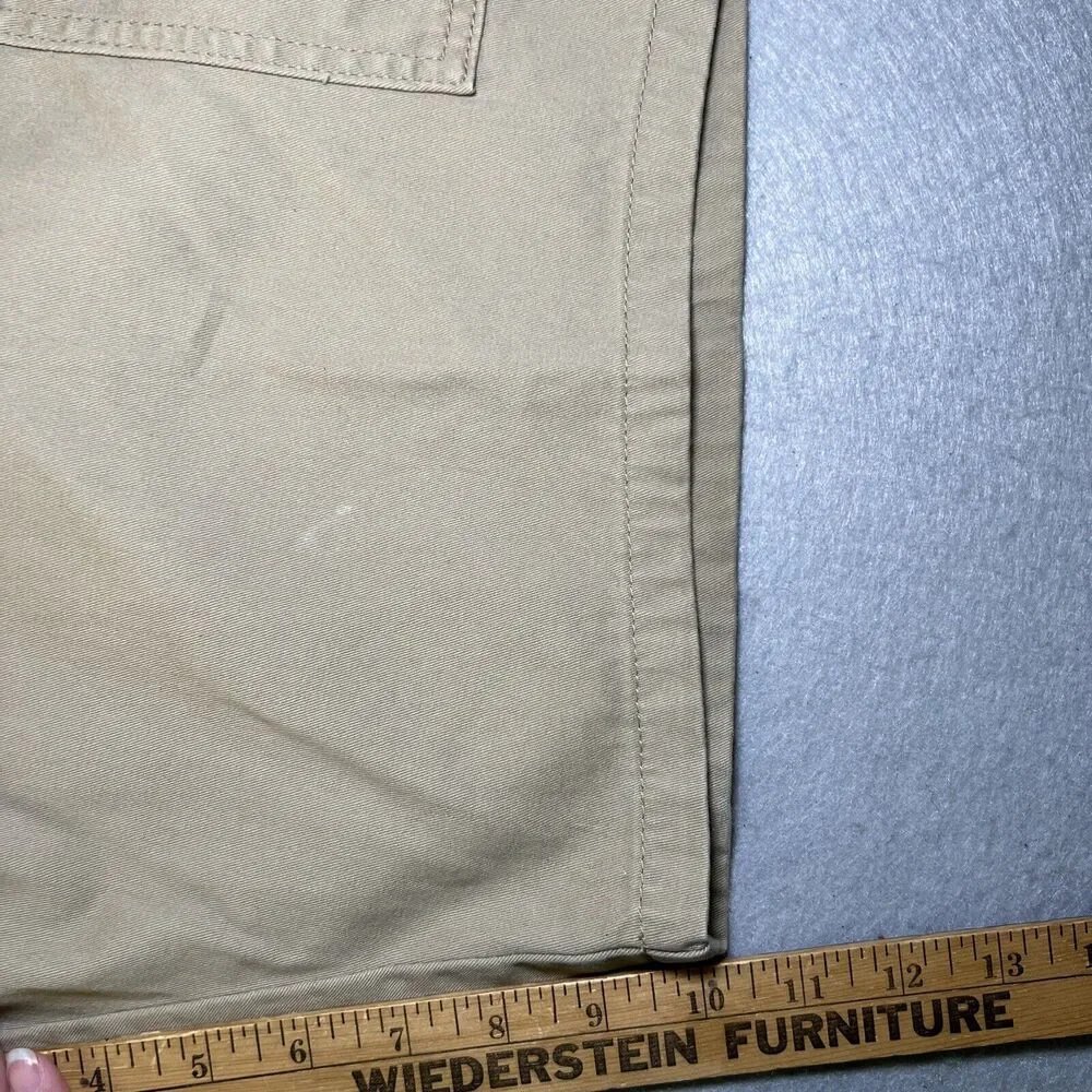 Wrangler Cargo Shorts NWT Mens 42 Relaxed Fit Beige Khaki Pockets Cotton